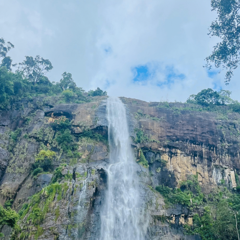 Majestic view of Diyaluma Waterfall on a sunny day