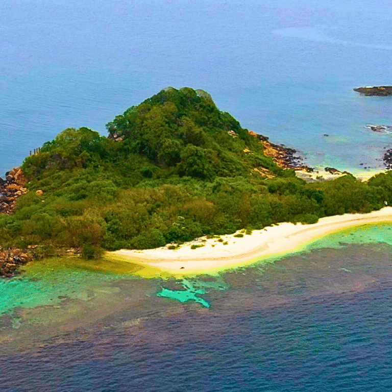 scenic beach view of Pigeon Island Sri Lanka