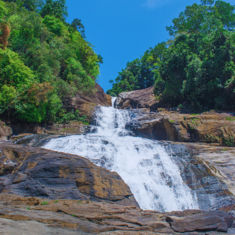 Bopath Ella waterfall in Sri Lanka surrounded by lush greenery