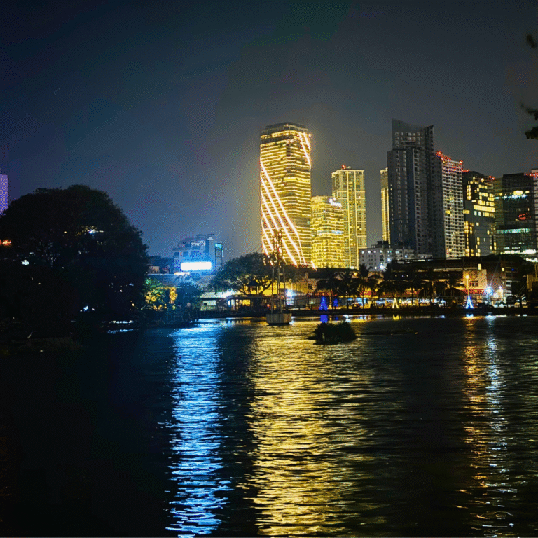 Floating temple of Sima Malaka on Beira Lake