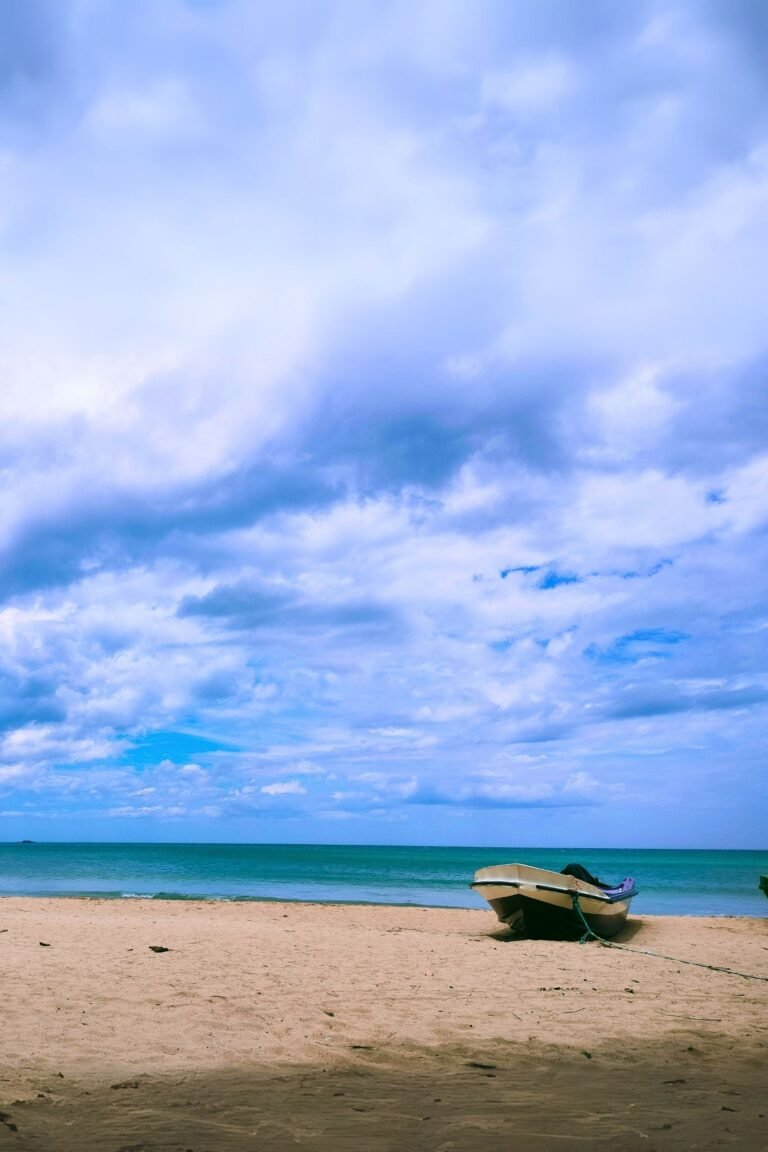 Crystal clear waters at Nilaveli beach
