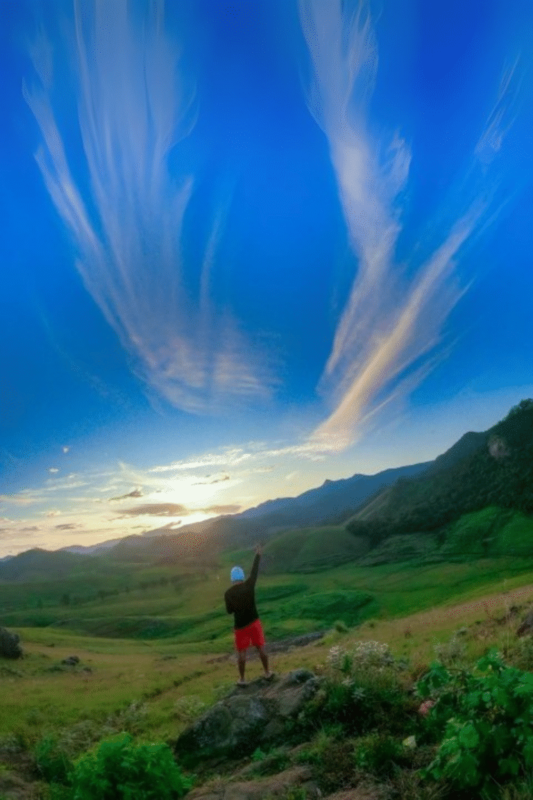 Haritha Kanda Peak hiking trail in Sri Lanka