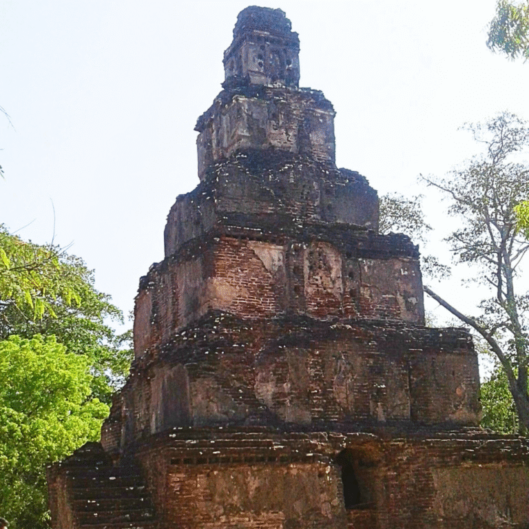Close view of Sathmahal Prasadaya unique architecture