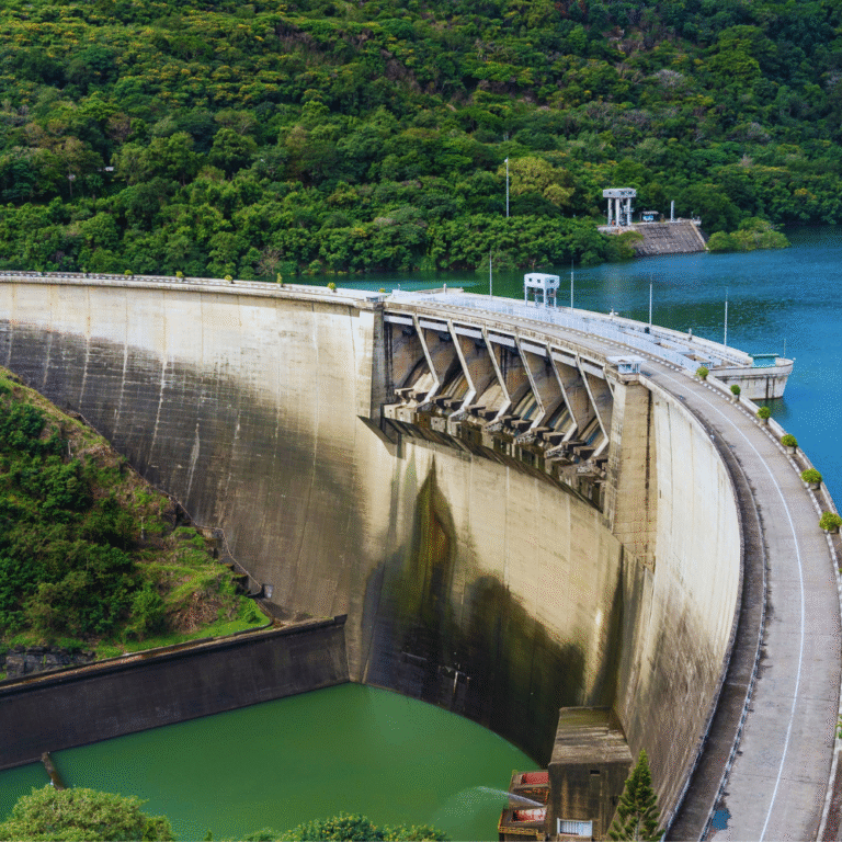 Green mountains overlooking Victoria Dam in Sri Lanka