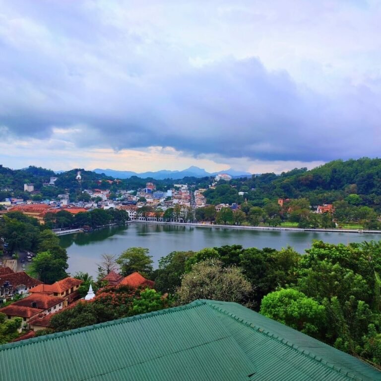 Cityscape of Kandy with the lake in the foreground