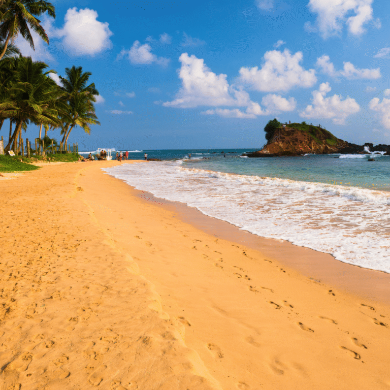 Parrot Rock viewpoint overlooking Mirissa beach