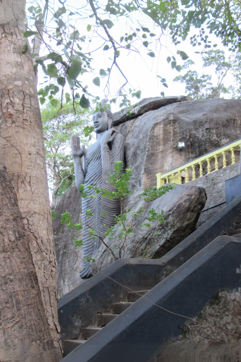 Statue of Lord Buddha at Sankapala Viharaya