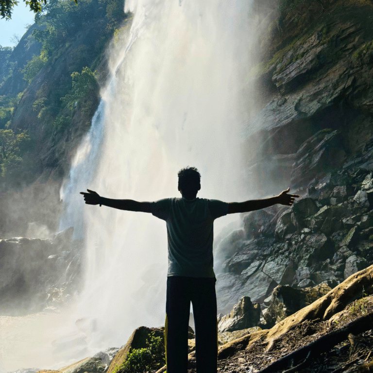 Tourists enjoying the scenic beauty of Diyavini Ella