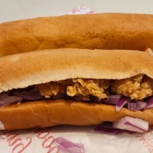 Submarine bread roll filled with Sri Lankan flavors