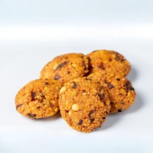 close up of freshly fried parippu wade