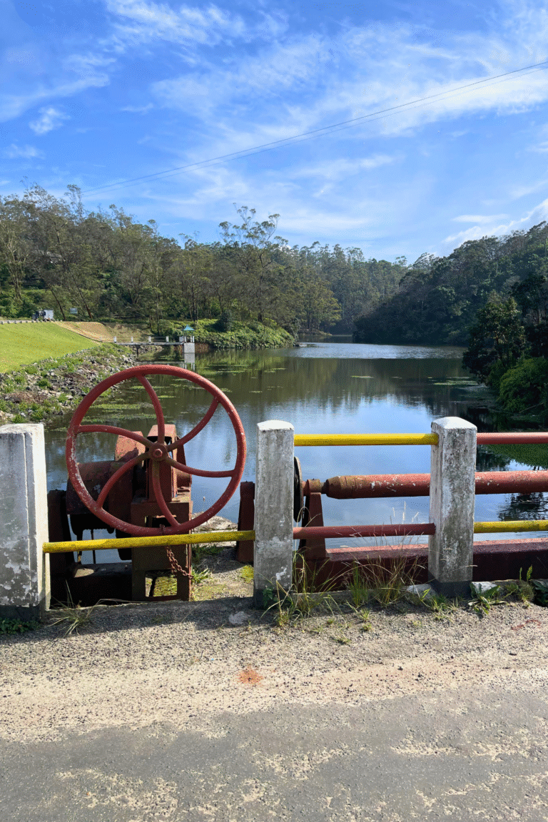 Tourist attraction Ambewela Reservoir with mountain backdrop
