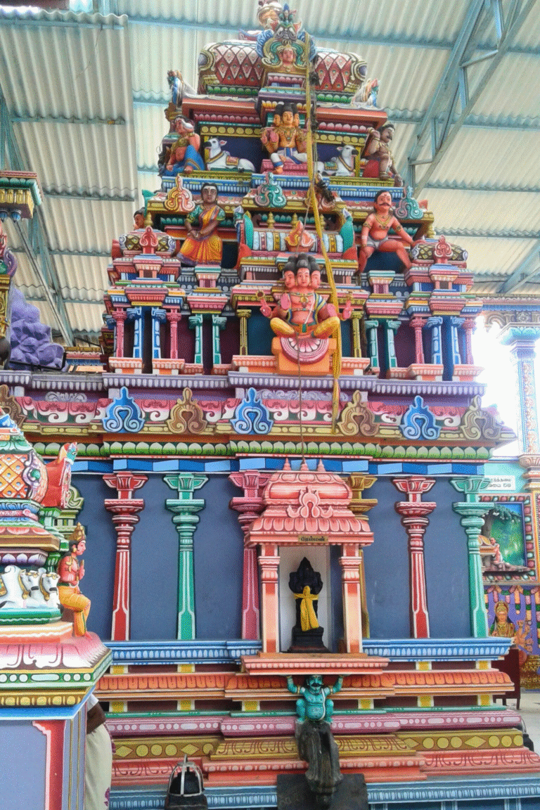 Famous Hindu temple near Chilaw, Sri Lanka