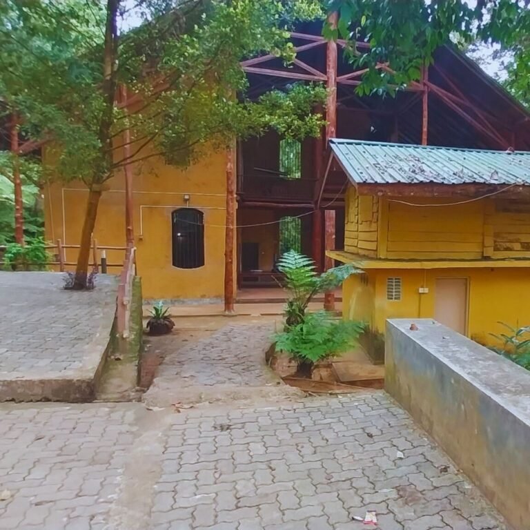 Luxury eco-lodge in the heart of Lankagama forest