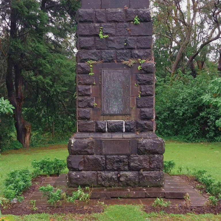 War Memorial in Scandal Corner with natural backdrop