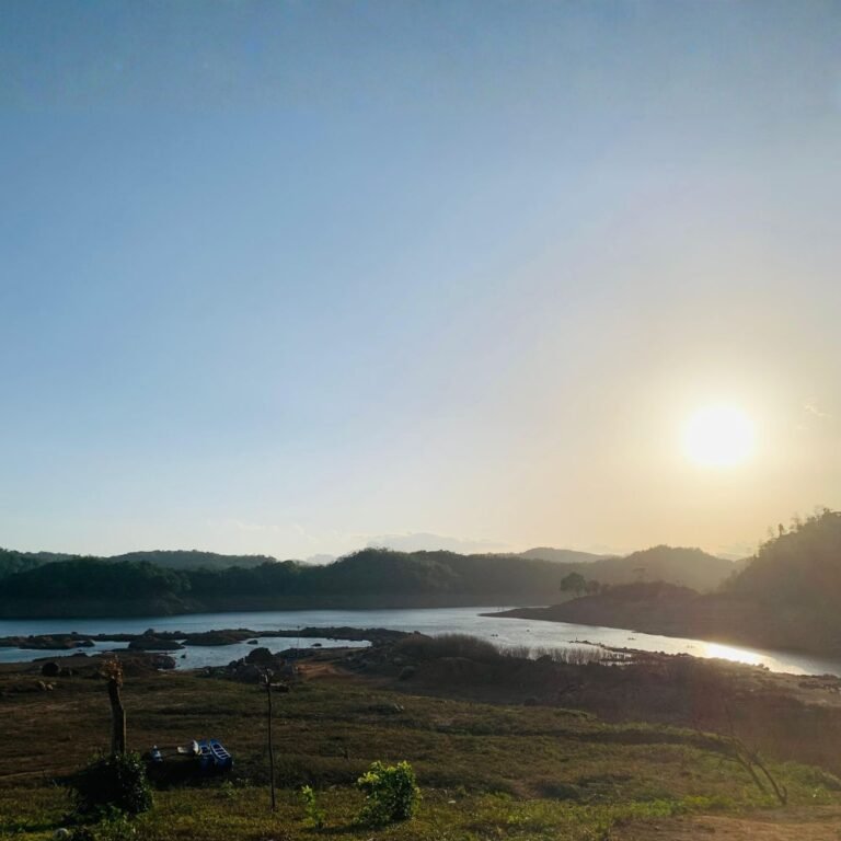Beautiful landscape of Samanalawewa Lake near Balangoda
